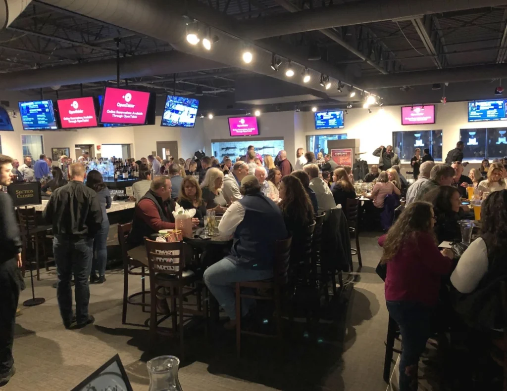 Governors Gun Club Membership members enjoying the Members Lounge & Restaurant